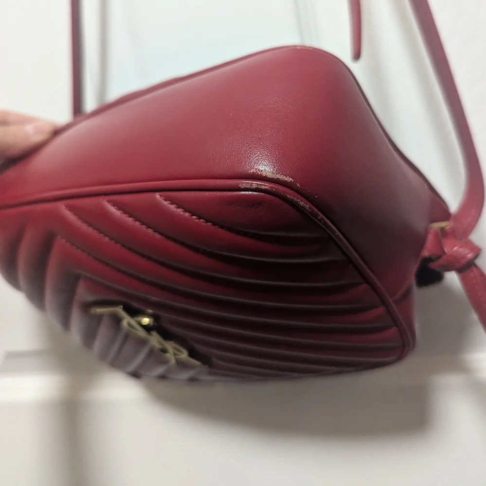 Saint Laurent Lou Camera Bag Matelasse Chevron Leather Small Red - Picture 9 of 10